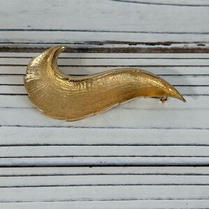 Gold Leaf Brooch